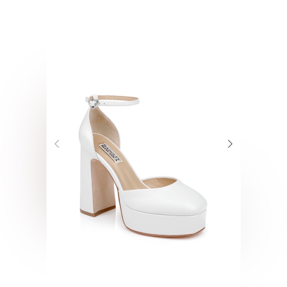 NWB Badgley Mischka Jayda II Leather Platform Pumps